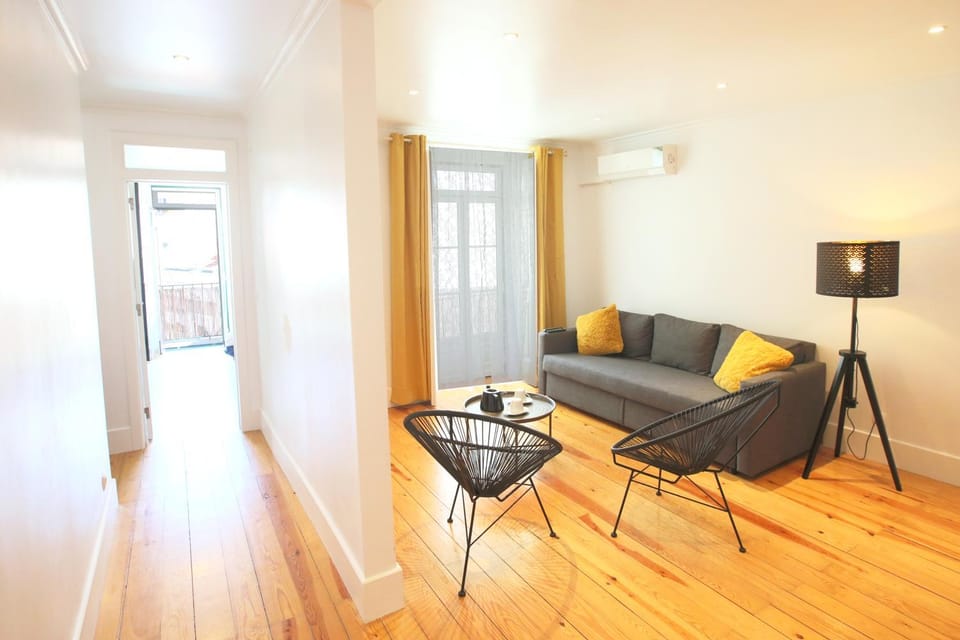 Day, Living room, Seating area