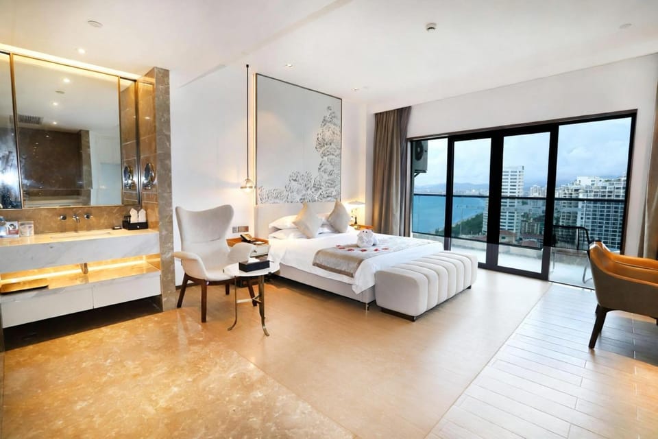 Sanya Rock Platinum Seaview Hotel Hotel in Sanya