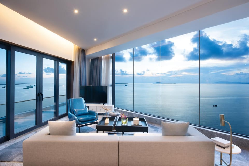 Sanya Rock Platinum Seaview Hotel Hotel in Sanya
