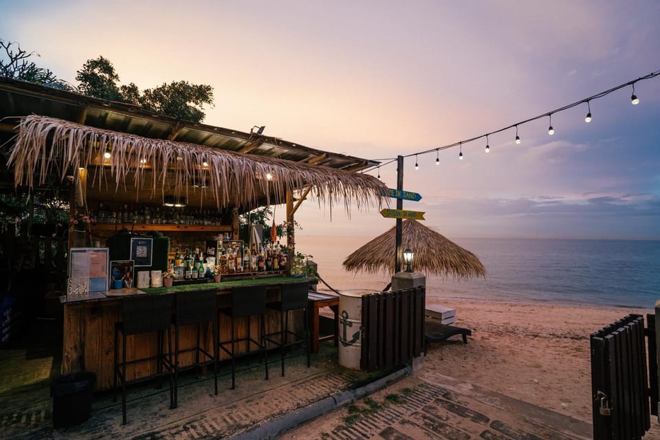 Restaurant/places to eat, Beach