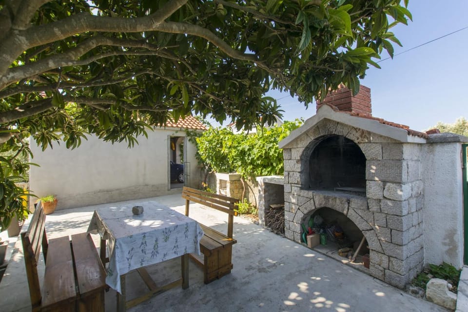 BBQ facilities, Other