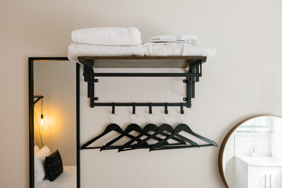 Steam room, Bedroom