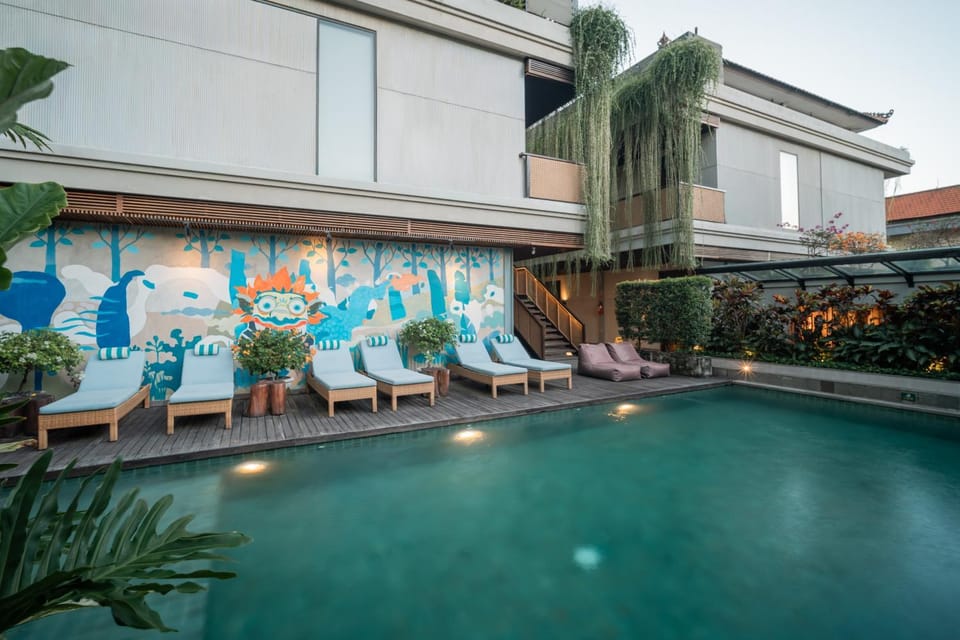 Property building, Swimming pool