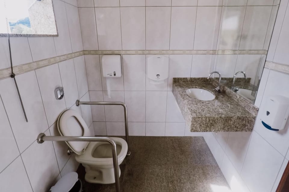Bathroom, Facility for disabled guests
