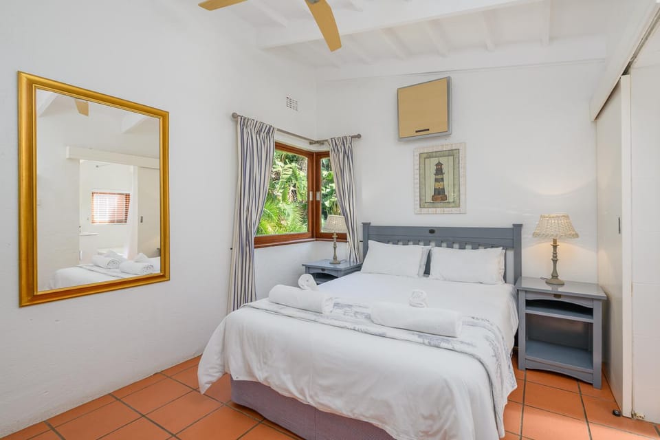 Bed, Bedroom, fireplace, wardrobe