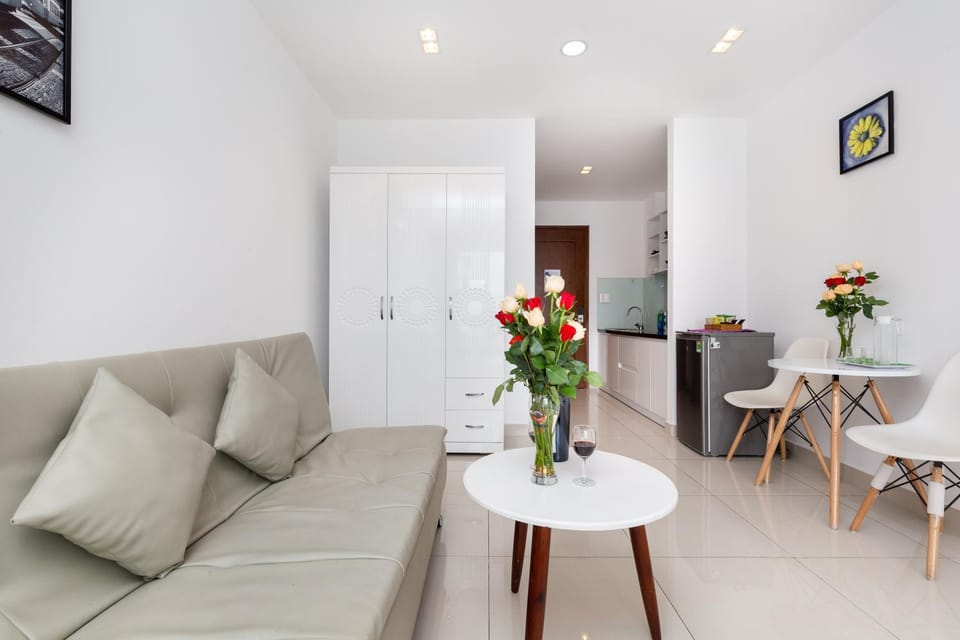 Sky Center Near Airport Apartment in Ho Chi Minh City
