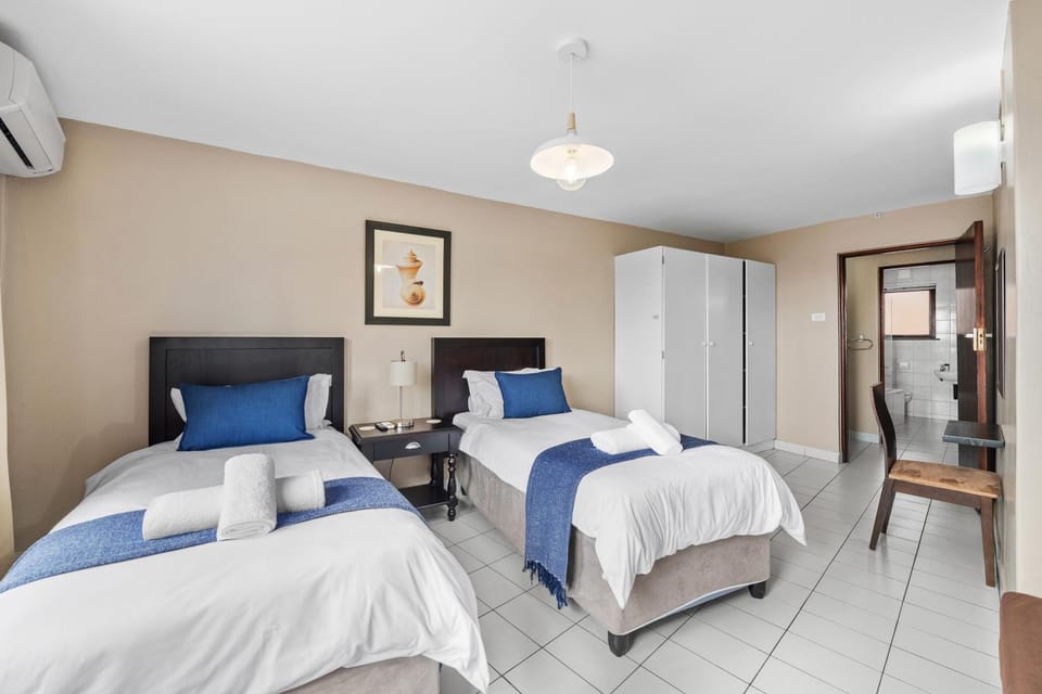 Bed, Bedroom, air conditioner