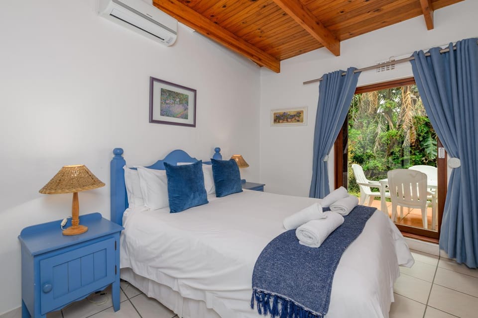 Bedroom, air conditioner