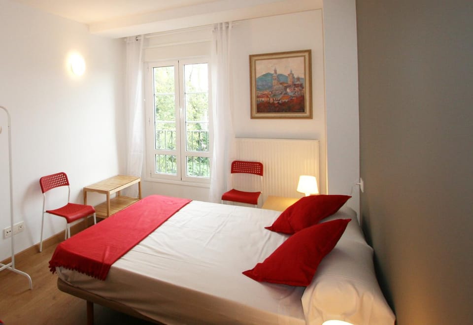 Bed, Street view