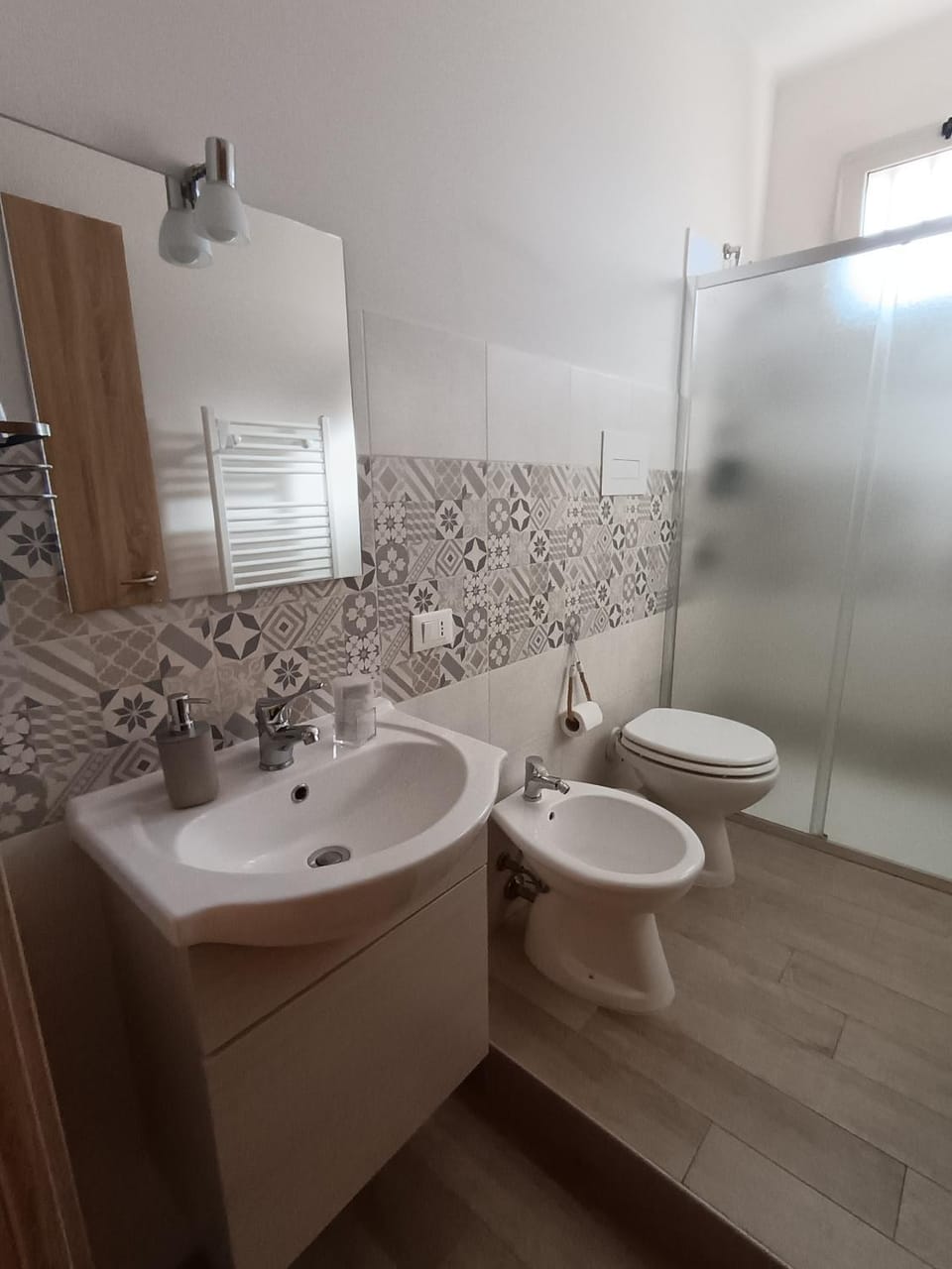 Shower, Toilet, Bathroom, bidet