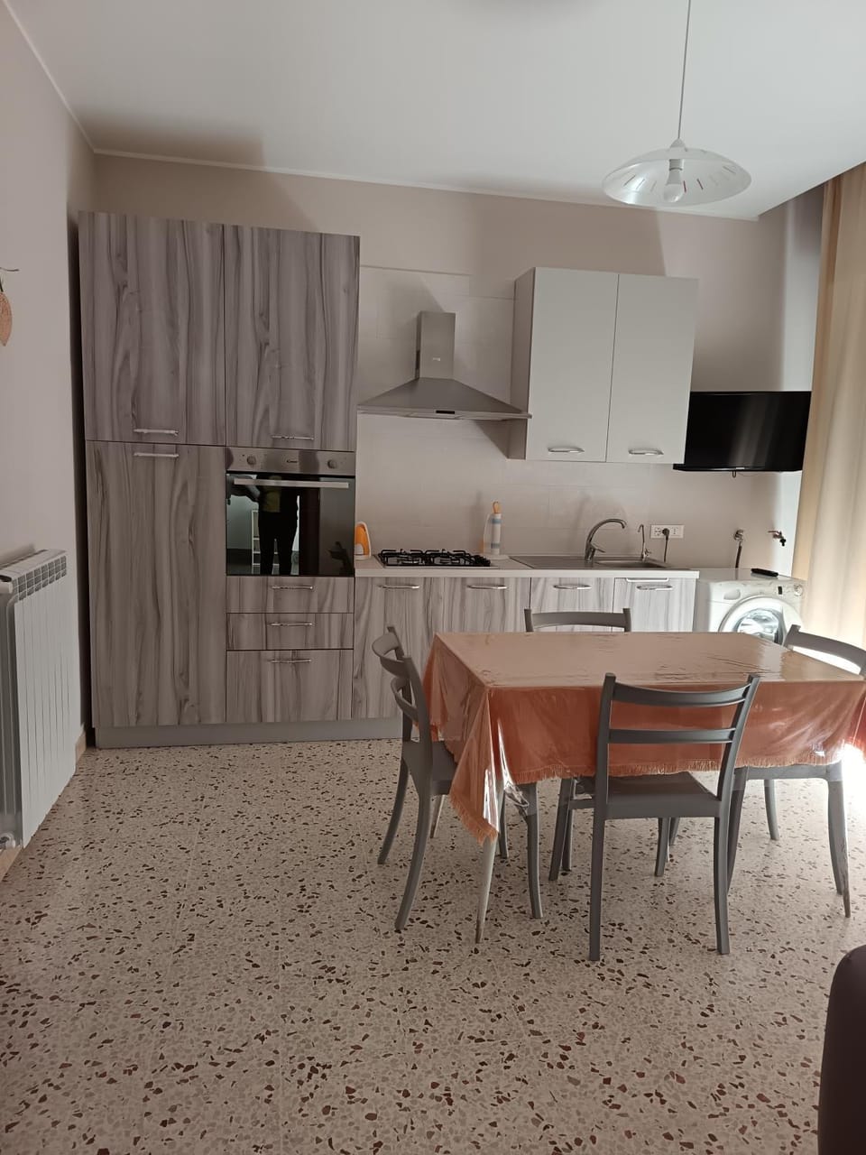 Kitchen or kitchenette, Living room, Dining area, oven, stove