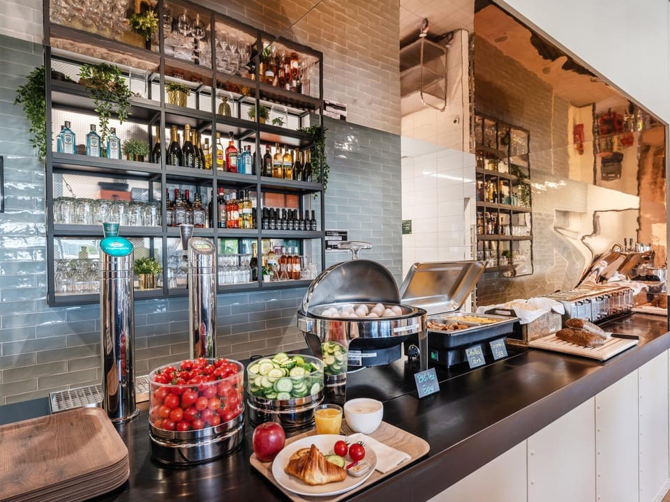 Breakfast, Buffet breakfast