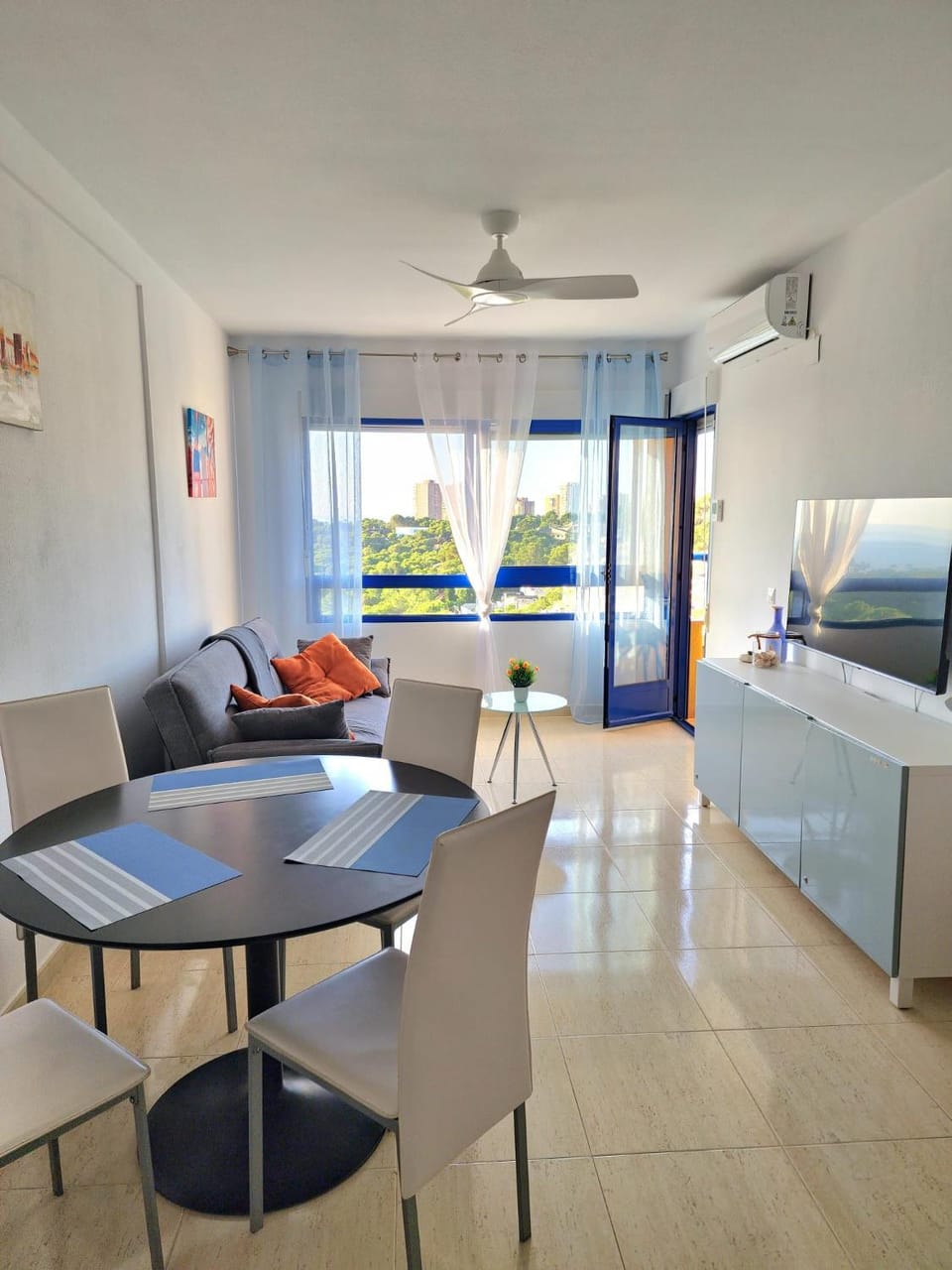 Living room, Seating area, Dining area, air conditioner