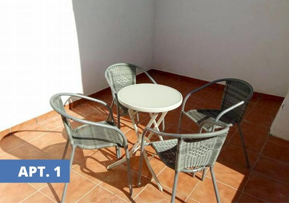 Patio, Dining area