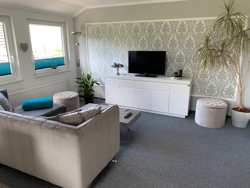 Living room, Sea view
