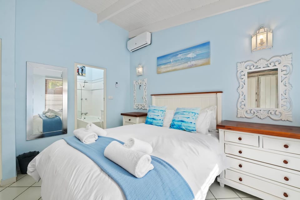 Bed, Bathroom, Bedroom, air conditioner
