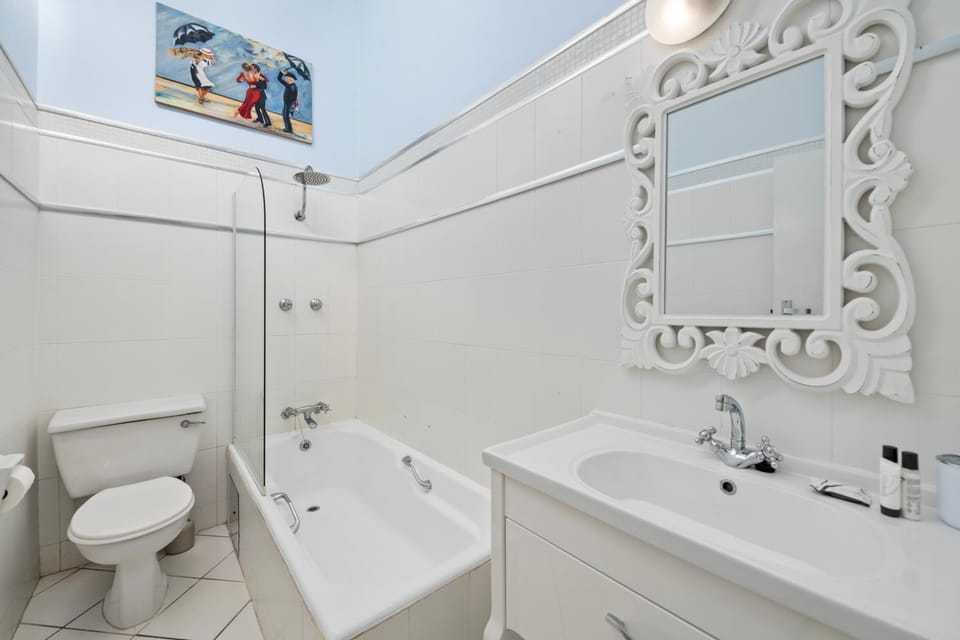 Bathroom, Bath