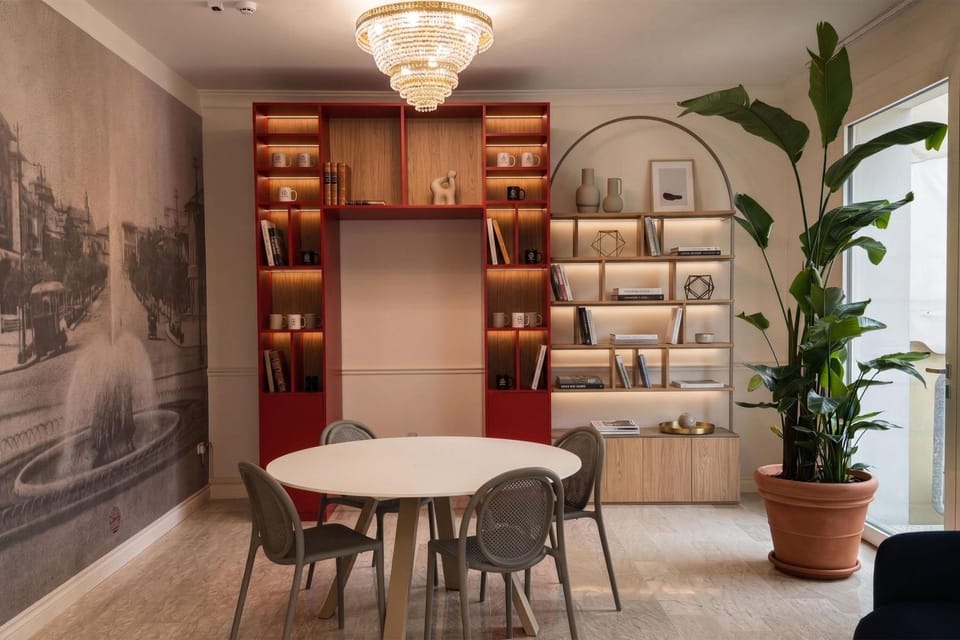 Meeting/conference room