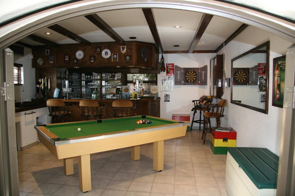 Lounge or bar