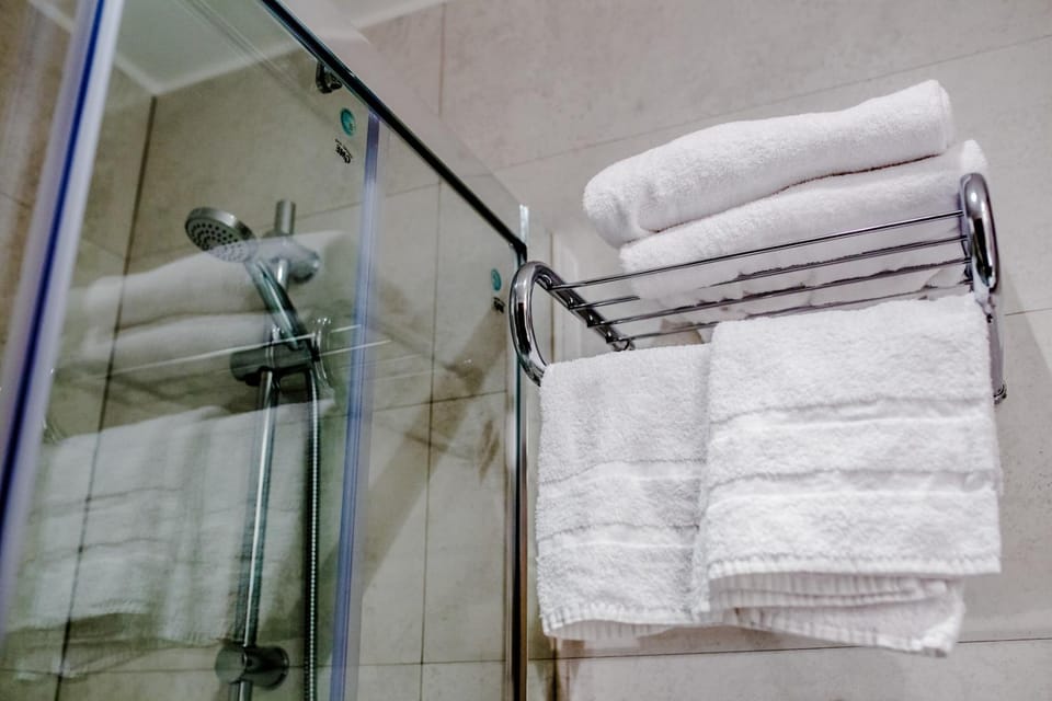 Bathroom, Decorative detail