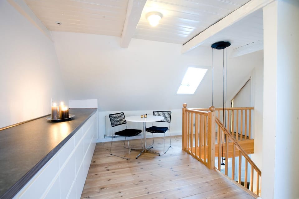 Living room, Communal kitchen