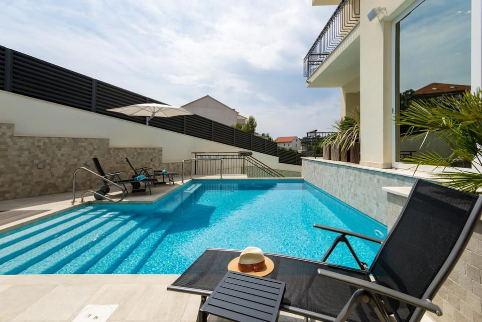 Patio, Day, Balcony/Terrace, Pool view, Swimming pool, sunbed