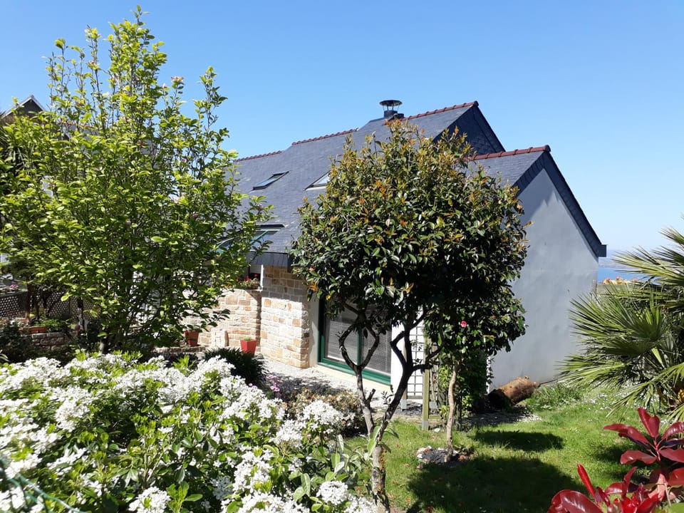Guest house Chante vent Bed and Breakfast in Douarnenez