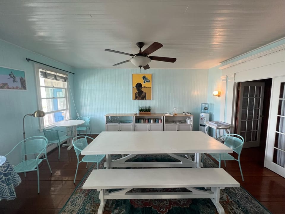Inkwell Beach Cottage Bed and Breakfast in Oak Bluffs