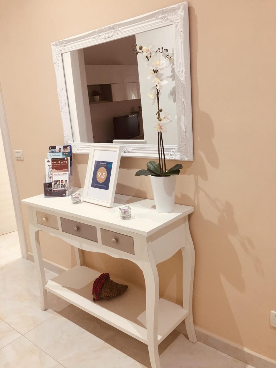 Queen Chic Apartment Apartment in La Spezia