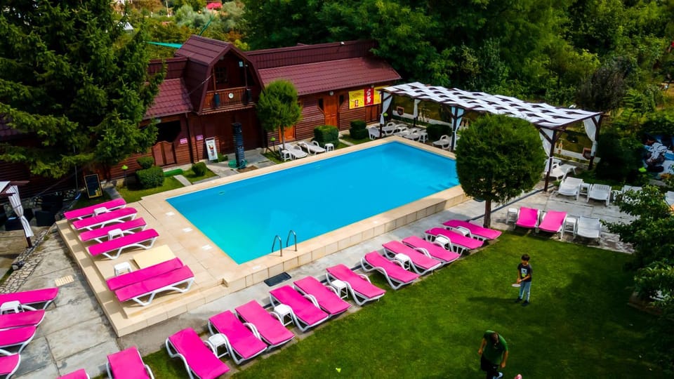 Caprice Monteoru Bed and Breakfast in Romania