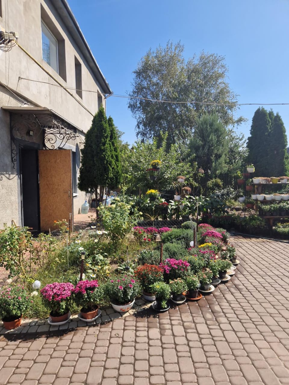 Яновского 1к средняя Apartment in Ukraine