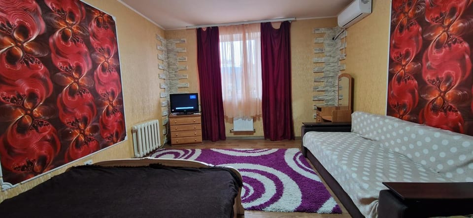 Яновского 1к средняя Apartment in Ukraine