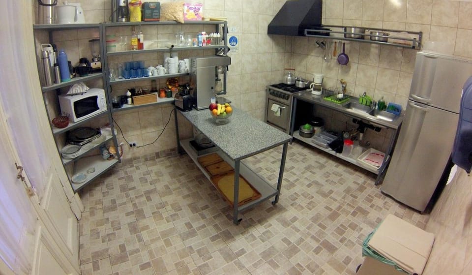 Kitchen or kitchenette, Communal kitchen