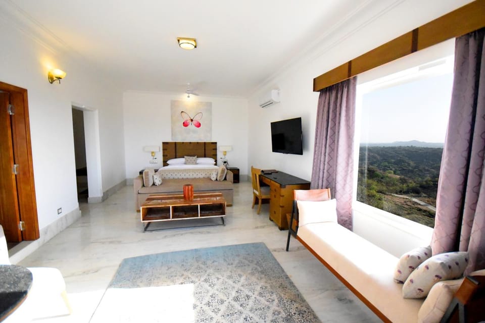 Living room, Photo of the whole room