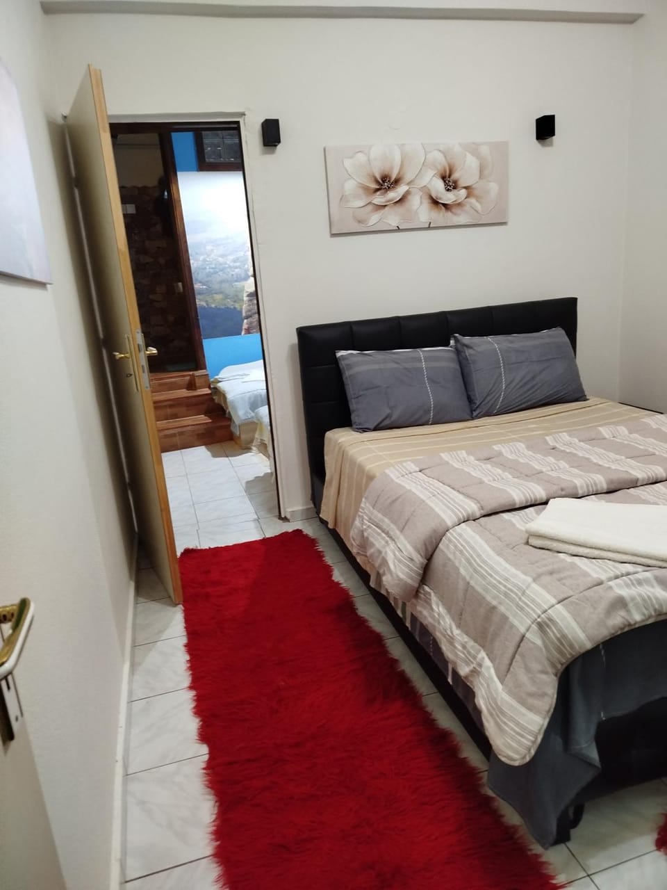 Bed, Photo of the whole room, Bedroom, Family