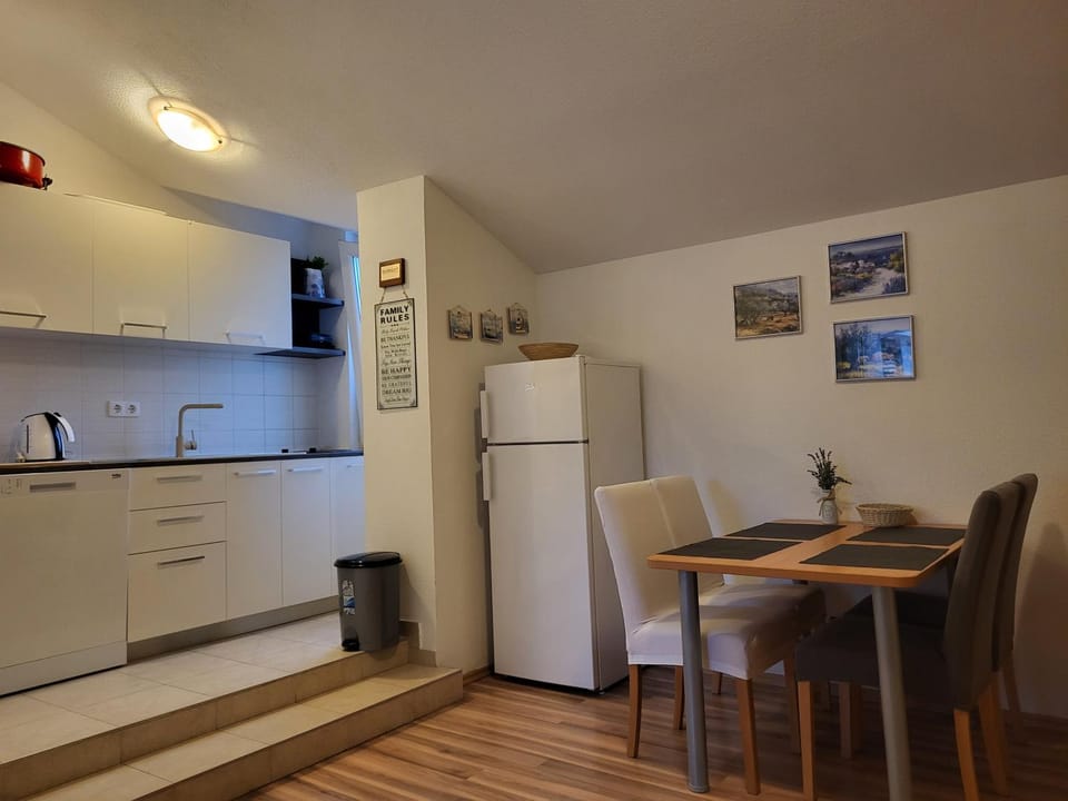 Slanac 2 Apartment in Zadar County