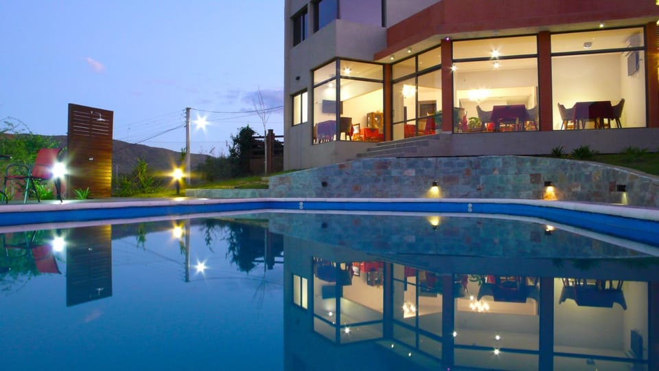 Swimming pool, Swimming pool
