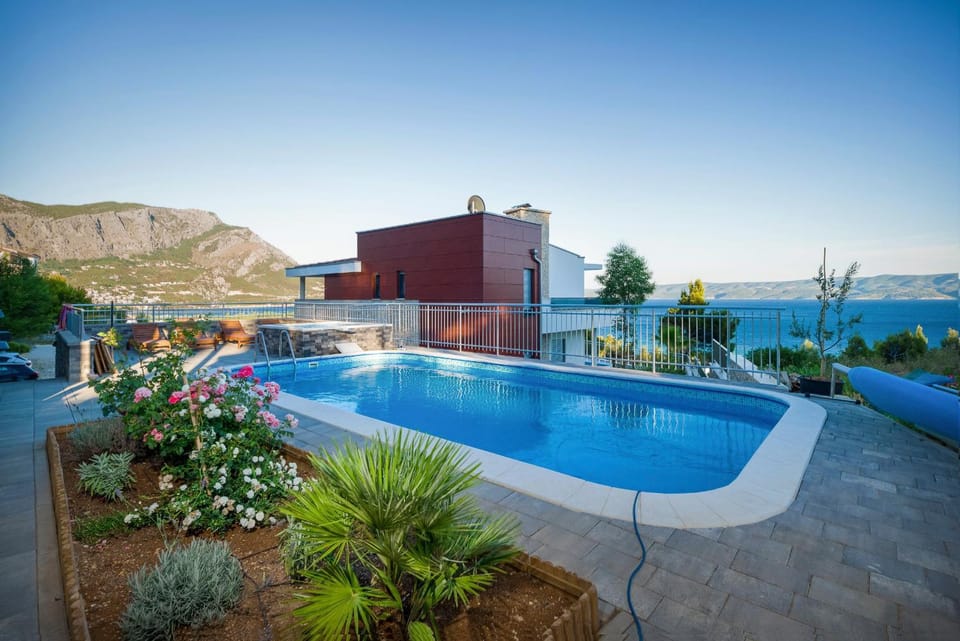 Garden, Mountain view, Sea view, Swimming pool