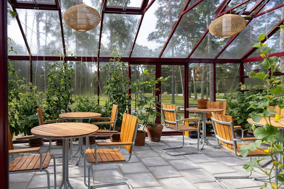 Property building, Garden