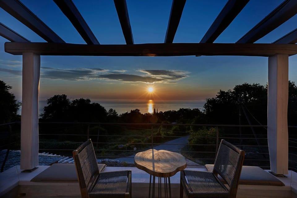 Pool view, Pool view, Sea view, Sea view