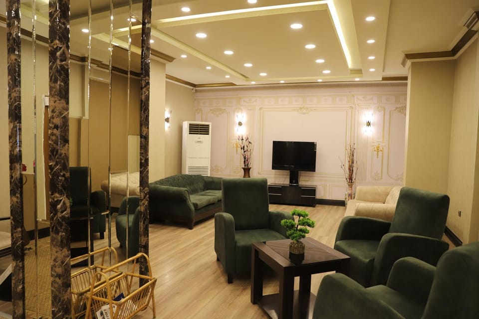 Lobby or reception, Seating area