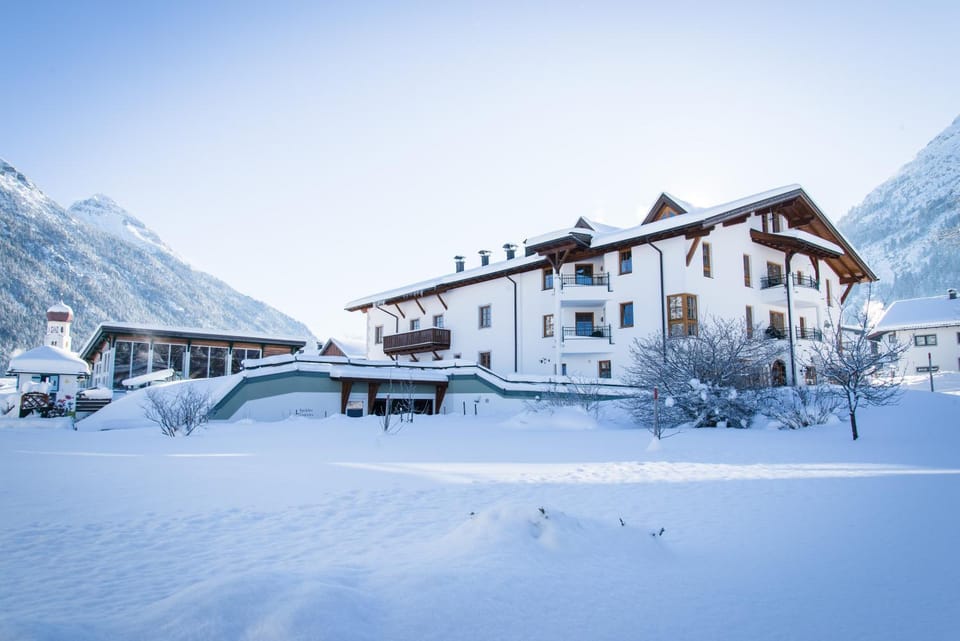 Property building, Winter