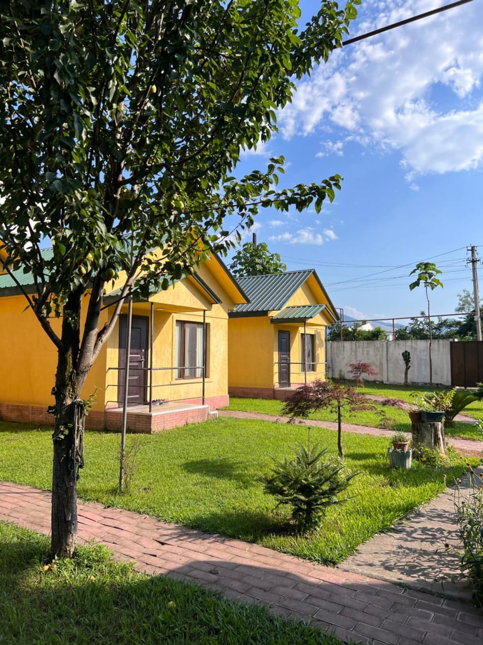 Property building, Neighbourhood