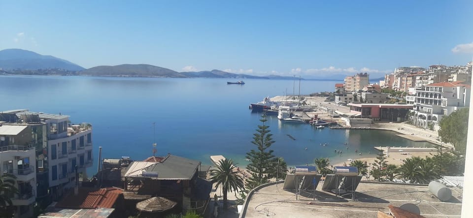 City view, Sea view