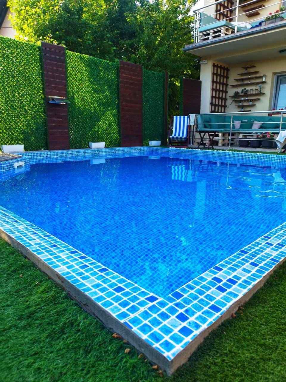 Property building, Swimming pool