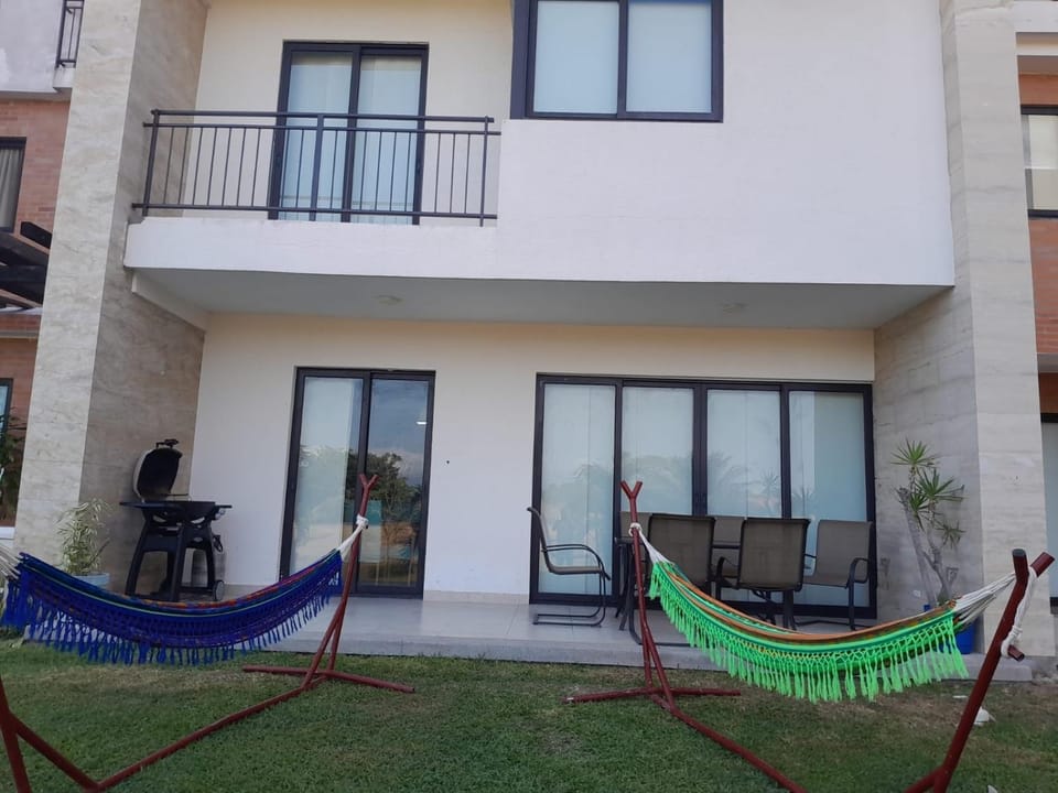 Hermoso Loft de 2 pisos Vista Mar Apartment in Panama