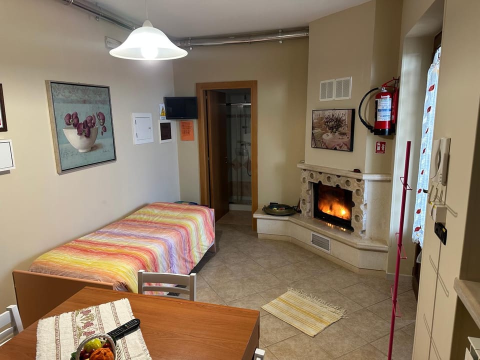 TV and multimedia, Living room, Bedroom