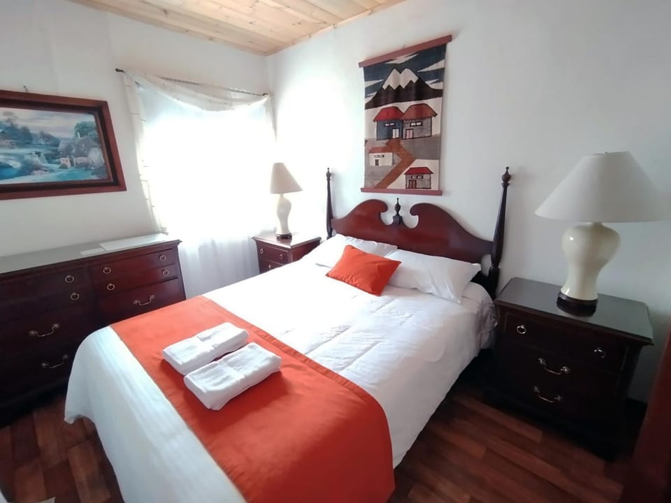 Bed, Bathroom, Photo of the whole room, Bedroom