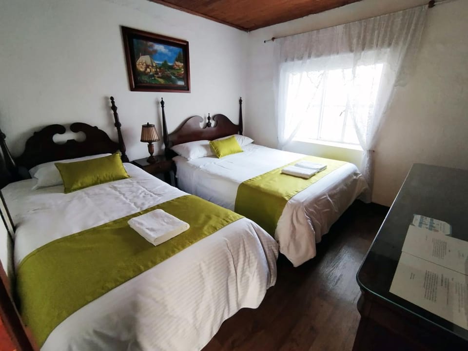 Bed, Bathroom, Photo of the whole room, Bedroom