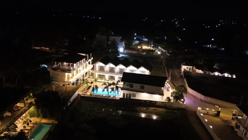 SKY SEA-Arugambay Hotel in Sri Lanka